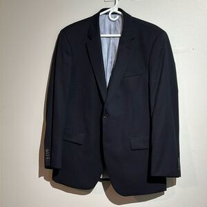 Tommy Hilfiger Men’s Blazer in Navy EUC size 42R 36W